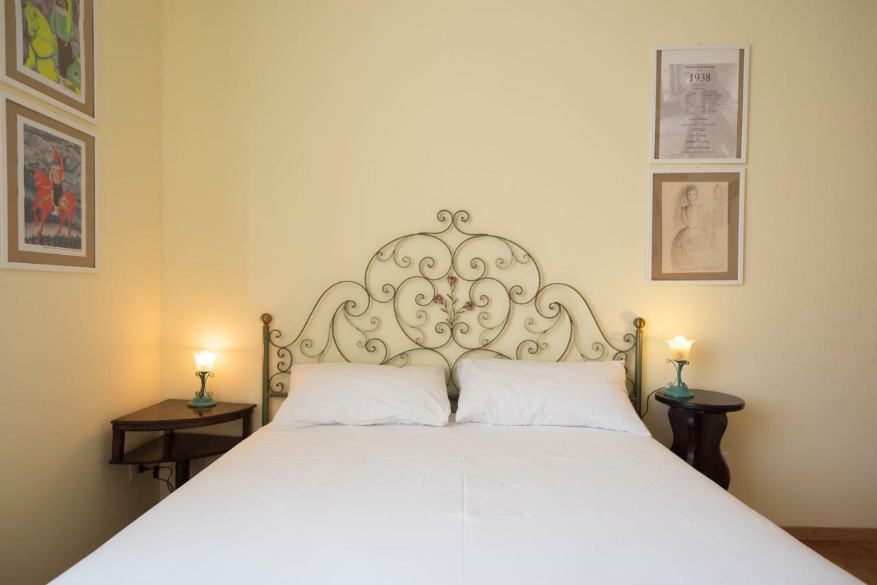 Casa Laurino B&B เนเปิลส์ ภายนอก รูปภาพ