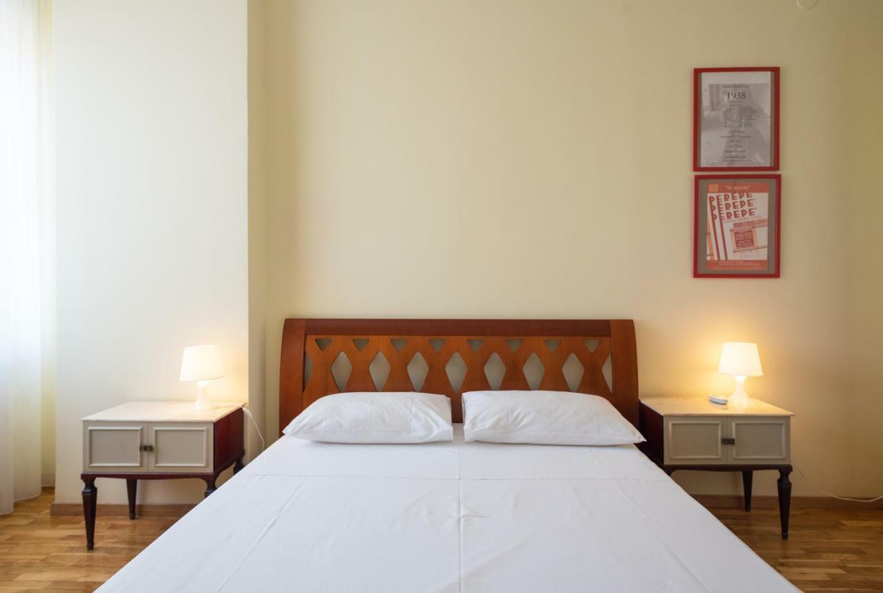 Casa Laurino B&B เนเปิลส์ ภายนอก รูปภาพ