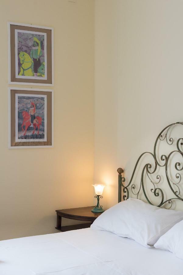 Casa Laurino B&B เนเปิลส์ ภายนอก รูปภาพ