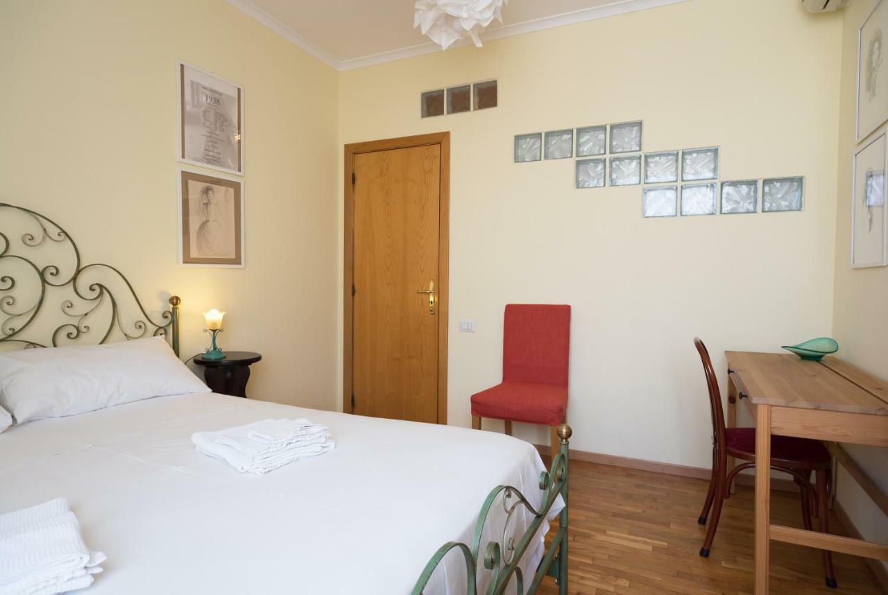 Casa Laurino B&B เนเปิลส์ ภายนอก รูปภาพ